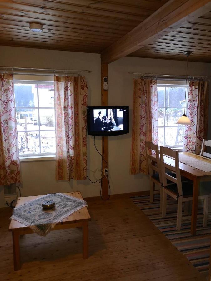 Viken - Cottage By Dalslands Canal Dals Långed Exterior photo